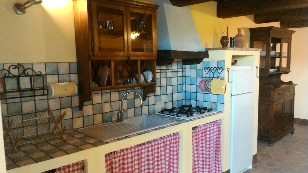 Ferienwohnung Casale Poggio Colpiccione Passignano sul Trasimeno Exterior foto
