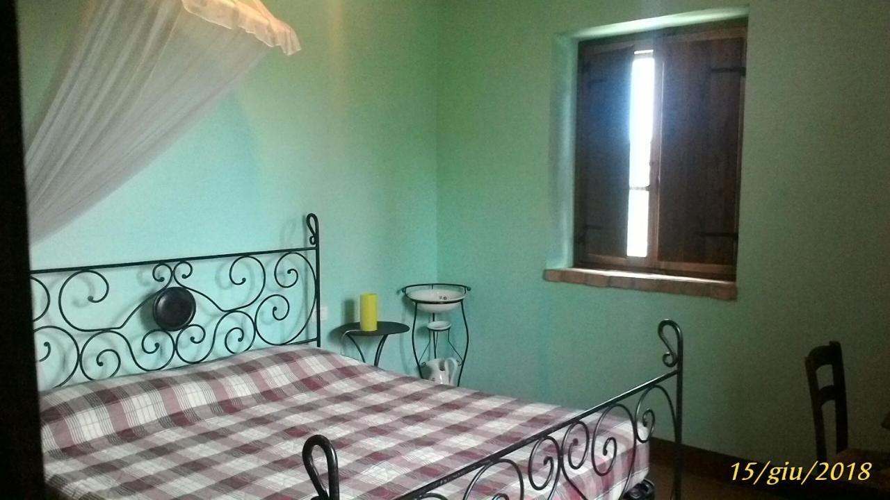Ferienwohnung Casale Poggio Colpiccione Passignano sul Trasimeno Exterior foto