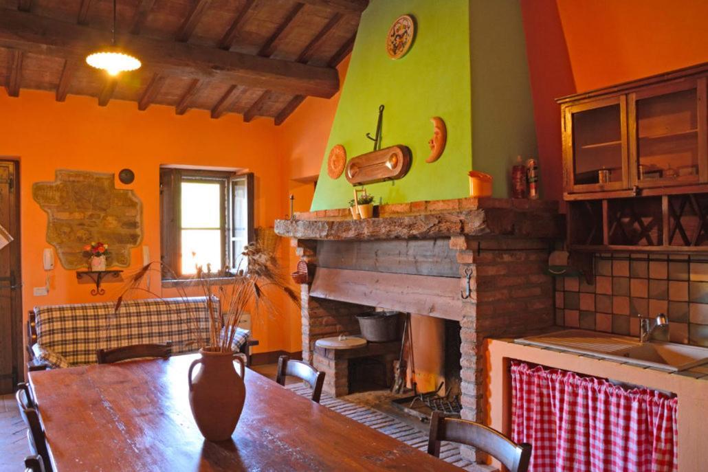 Ferienwohnung Casale Poggio Colpiccione Passignano sul Trasimeno Exterior foto